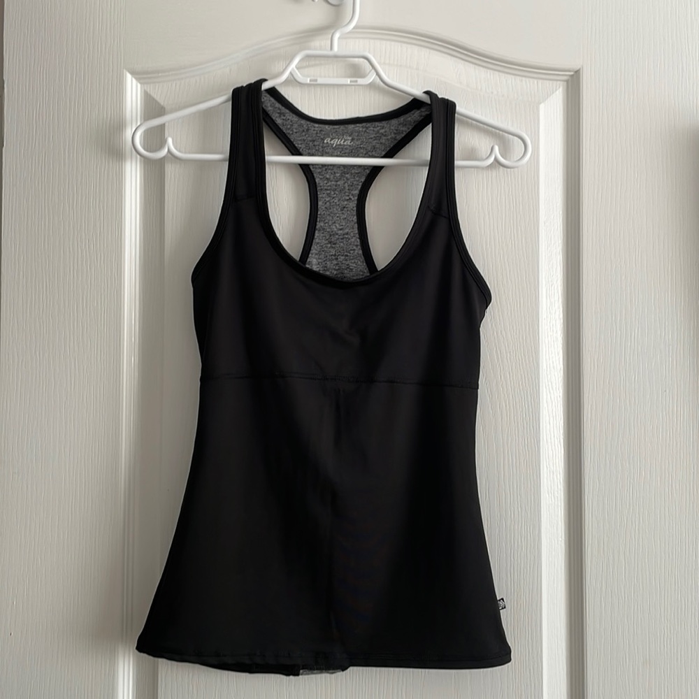 Athletic tank top